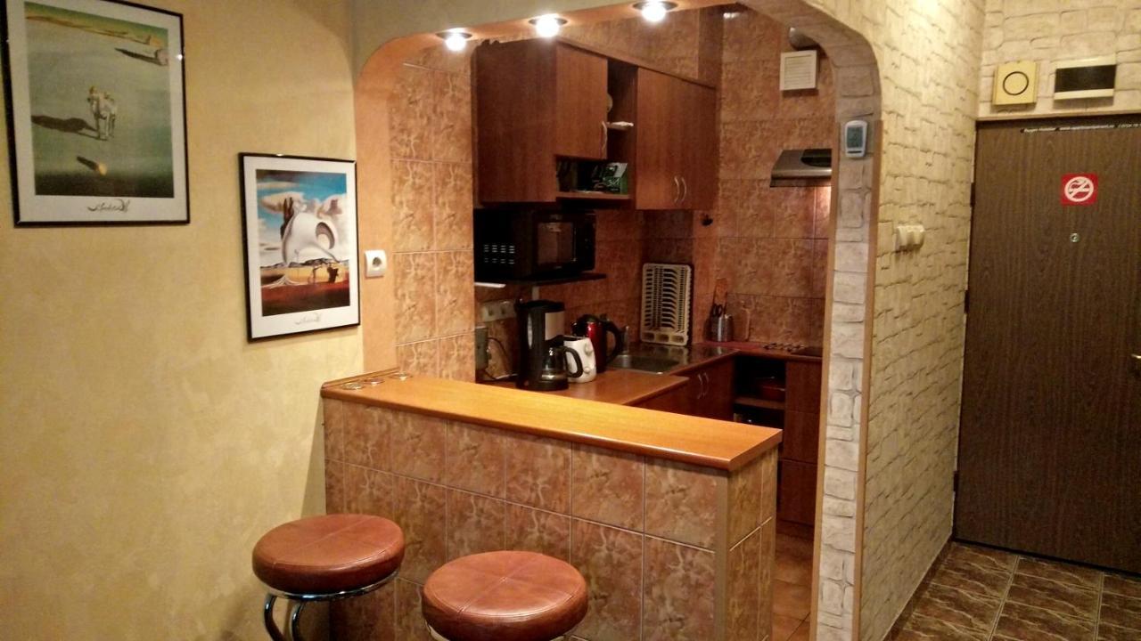 Rompromo Plus Accommodation ブカレスト エクステリア 写真