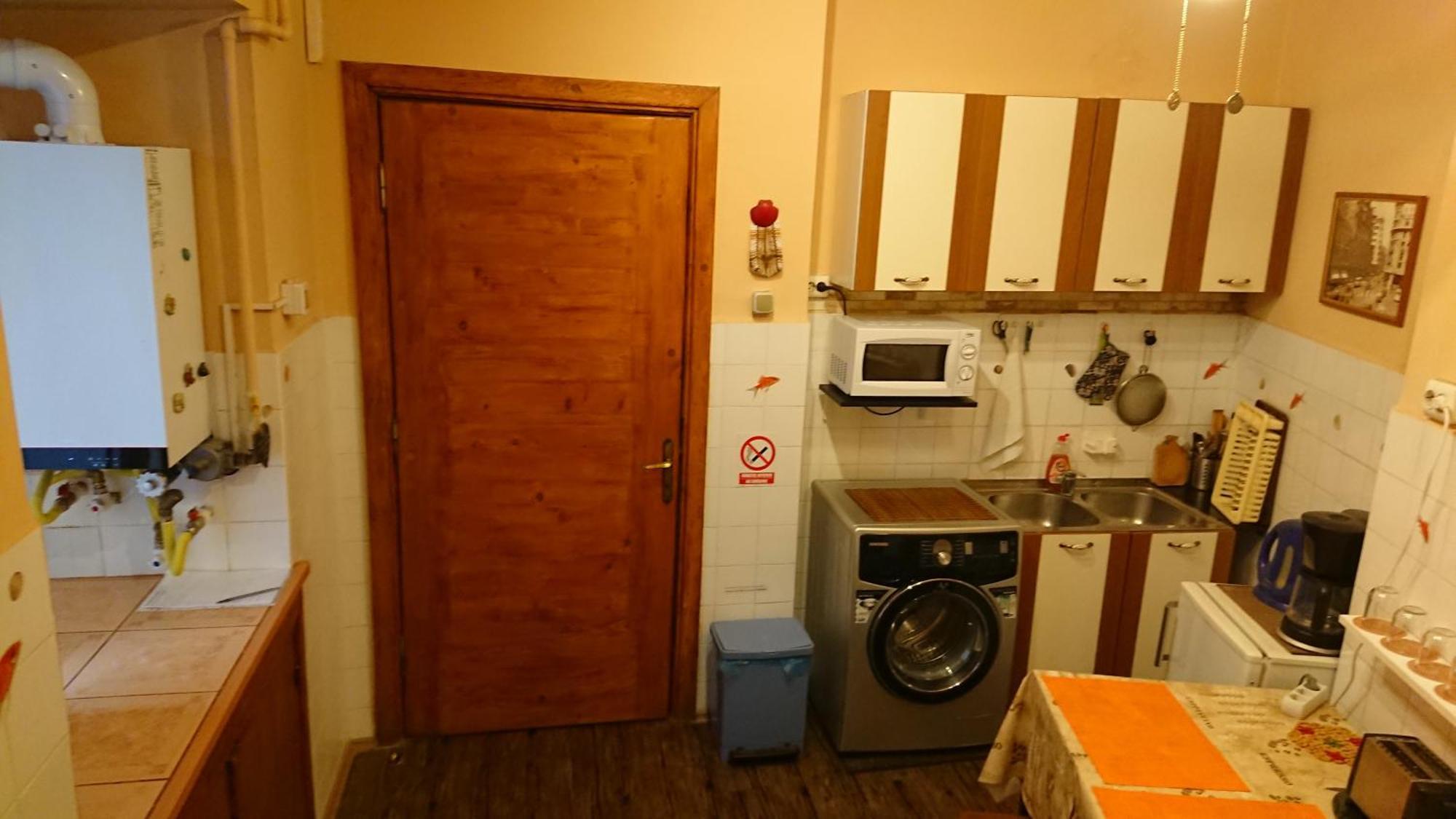 Rompromo Plus Accommodation ブカレスト エクステリア 写真