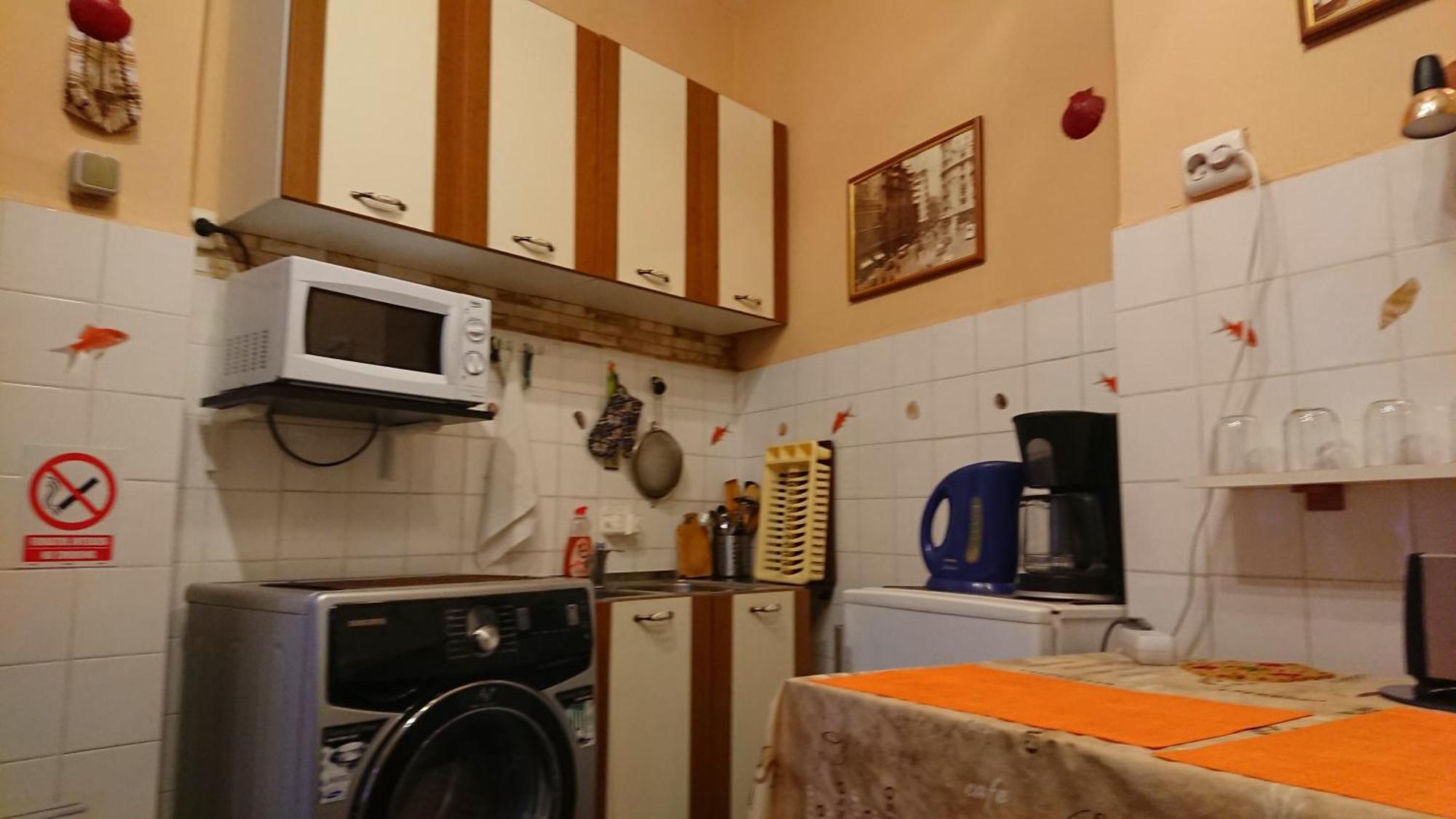 Rompromo Plus Accommodation ブカレスト エクステリア 写真